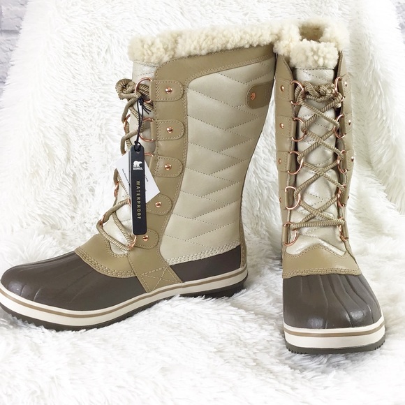 sorel tofino ii holiday boot